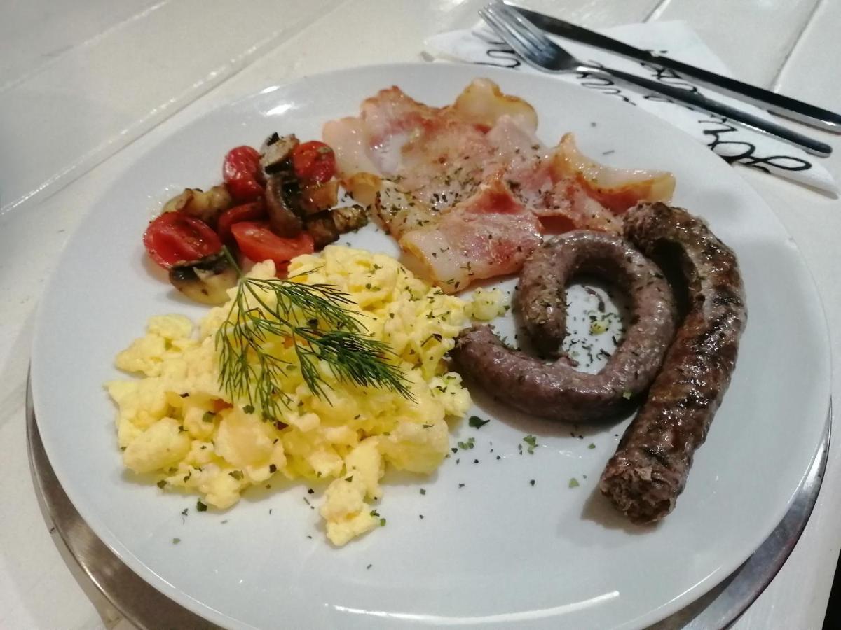 Kraaifontein Villa Mariss Guesthouse מראה חיצוני תמונה